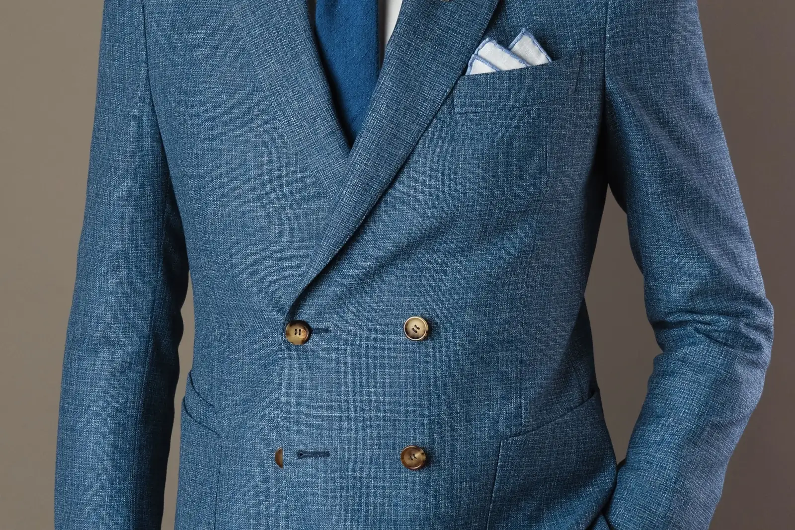 Mélange lin, coton et soie pour costume de mariage sur mesure