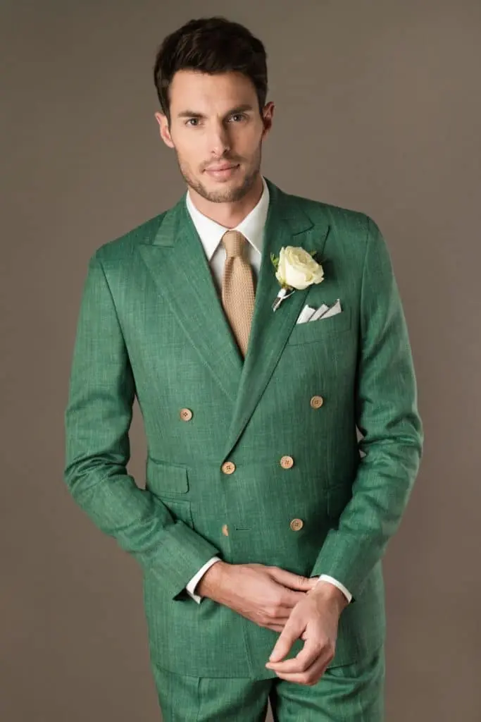 Costume croisé sur mesure vert en mélange laine, soie et lin