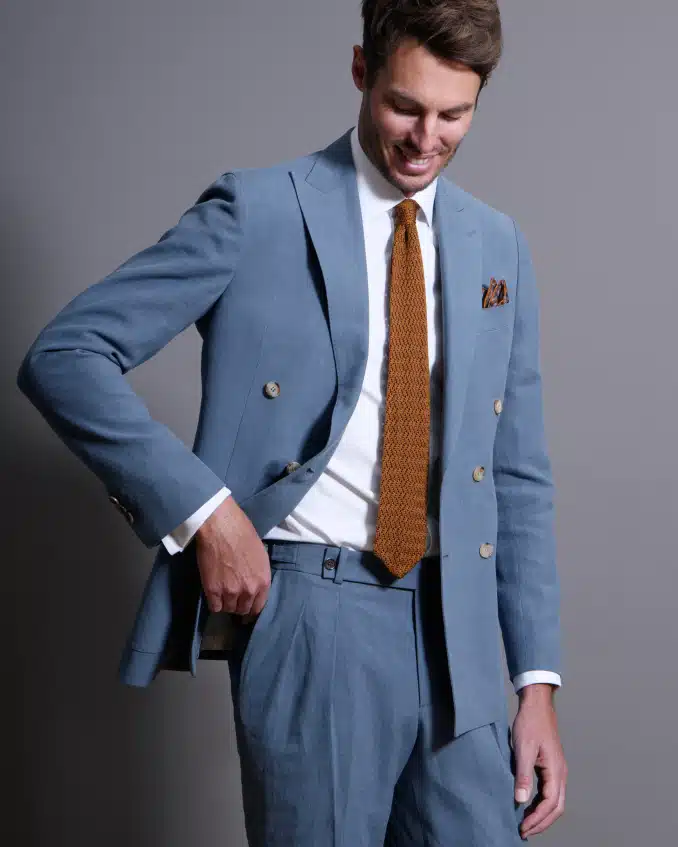 Costume croisé en lin bleu orage