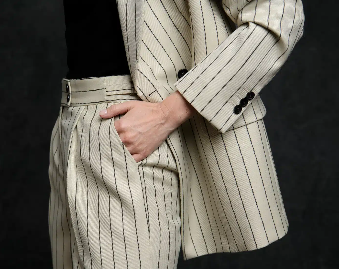 Artling Paris - sur mesure - tailleur rayé femme