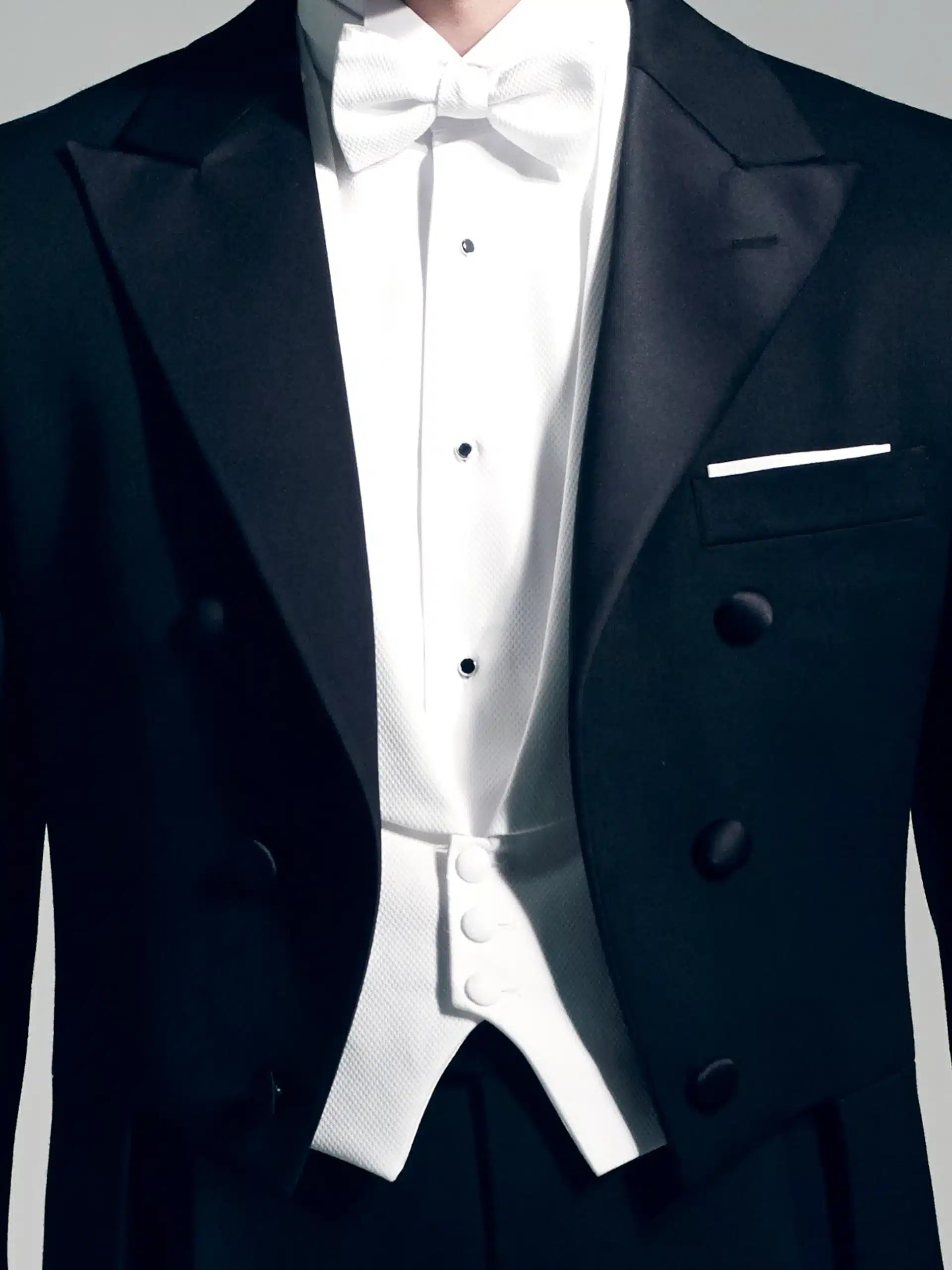 Chemise à plastron de queue de pie